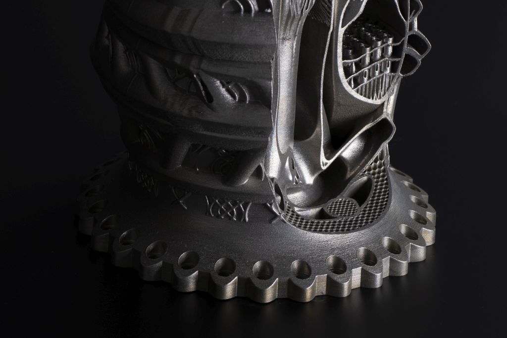 The complex part was printed with zero support using the EOS NickelAlloy IN718 process